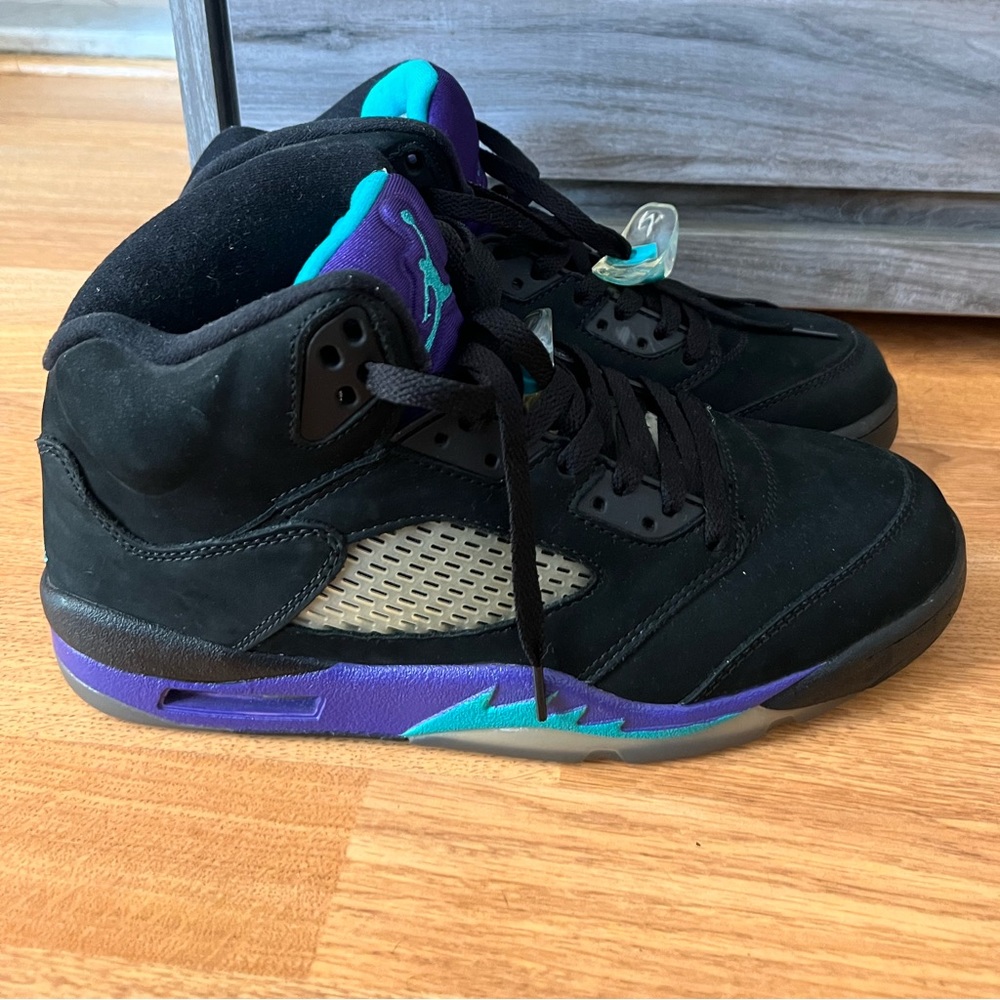 Jordan 5 Black Grapes